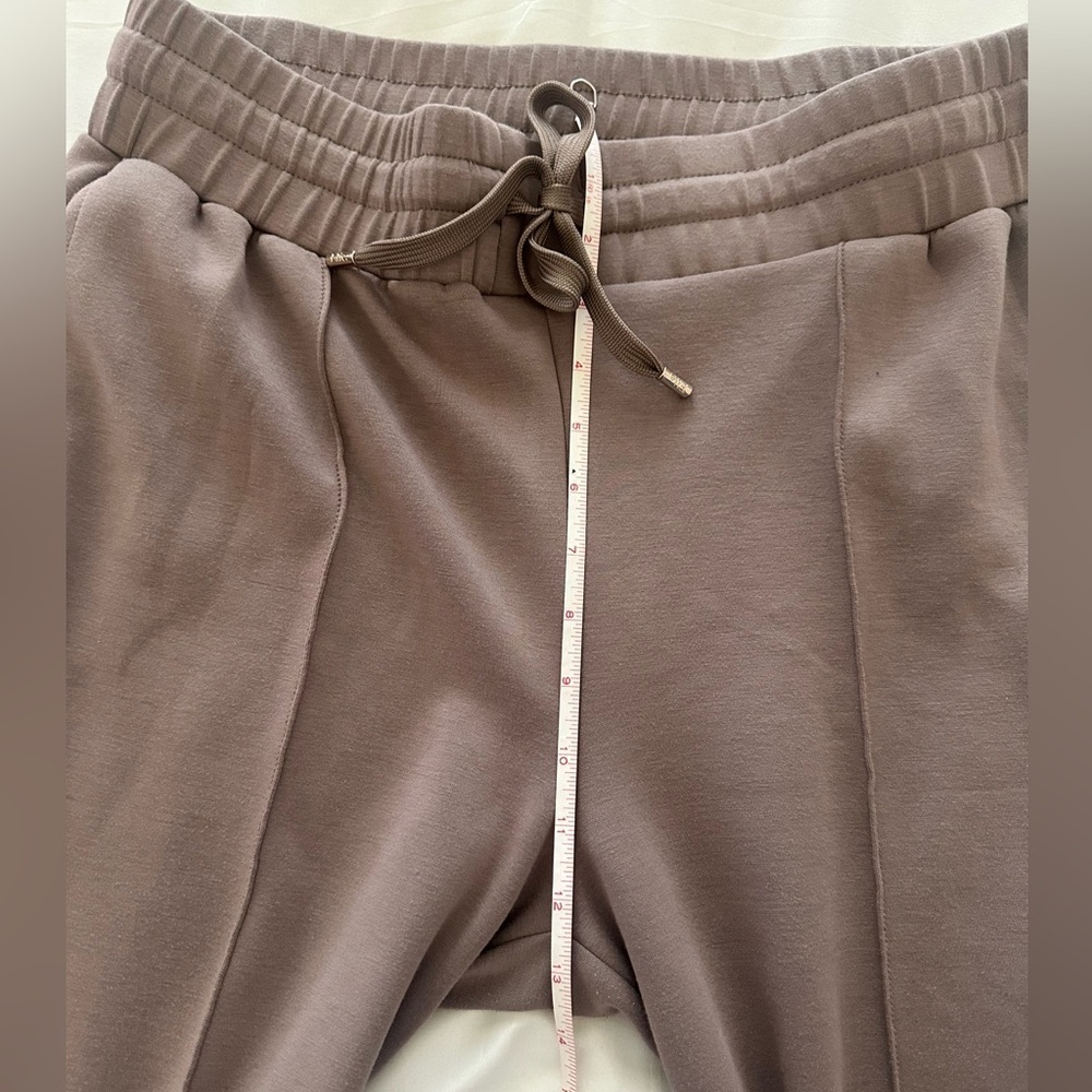 Elie Tahari Taupe Lounge Pants - Picture 8 of 10